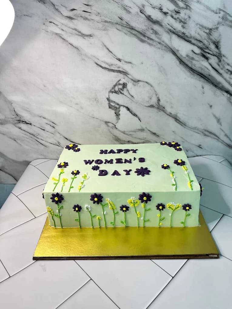 Custom birthday cake delivered to Noida by JBR Bakery